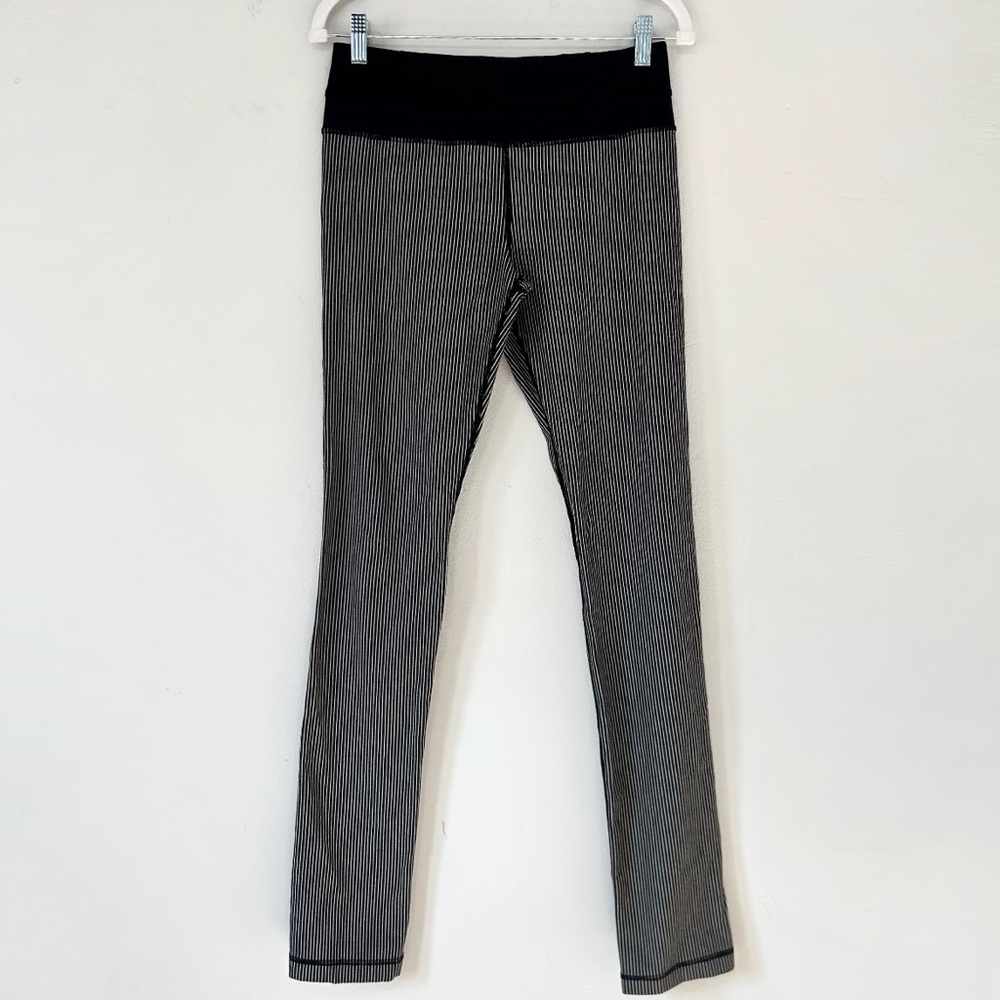 Lulu Lemon skinny groove pant legging pinstripes active workout